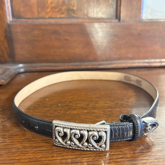 Brighton Classics Leather Belt Sz 28  Heart Buckle